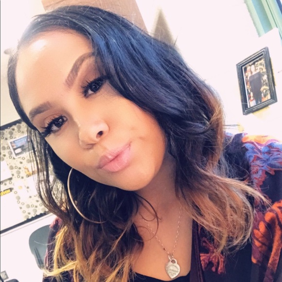 Meet your Posher, Rachel - Picture 2 of 2